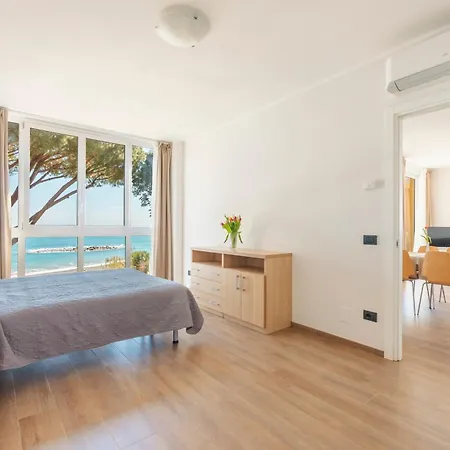Apartament Blumare Diano Marina